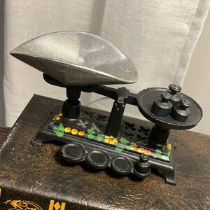 Miniature Cast Iron Balance Scale